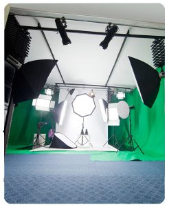 Dich Vu Studio